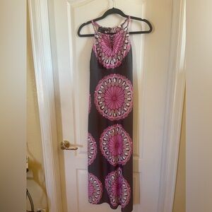 Preowned long dress polyester and spandex. Good condition size PP.